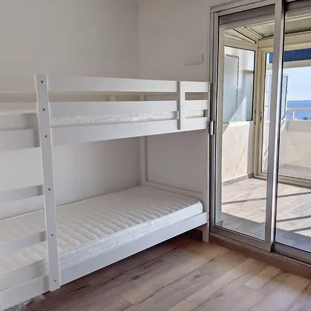 Apartmán Beautiful Rooftop With Terrace And Sea View. Antibes